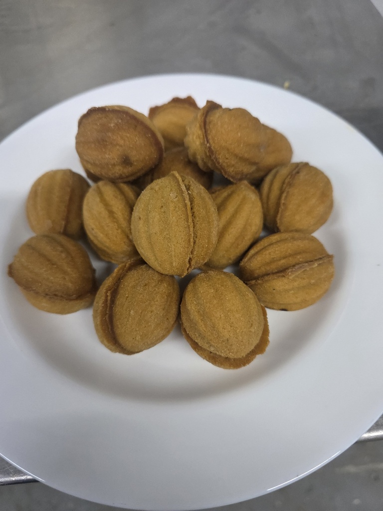 Cookies Oreshki with Condenser Milk, 2.86lb